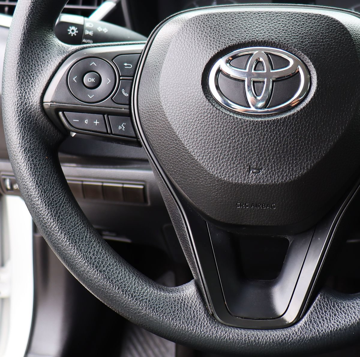 Used 2023 Toyota Corolla LE FWD image 49