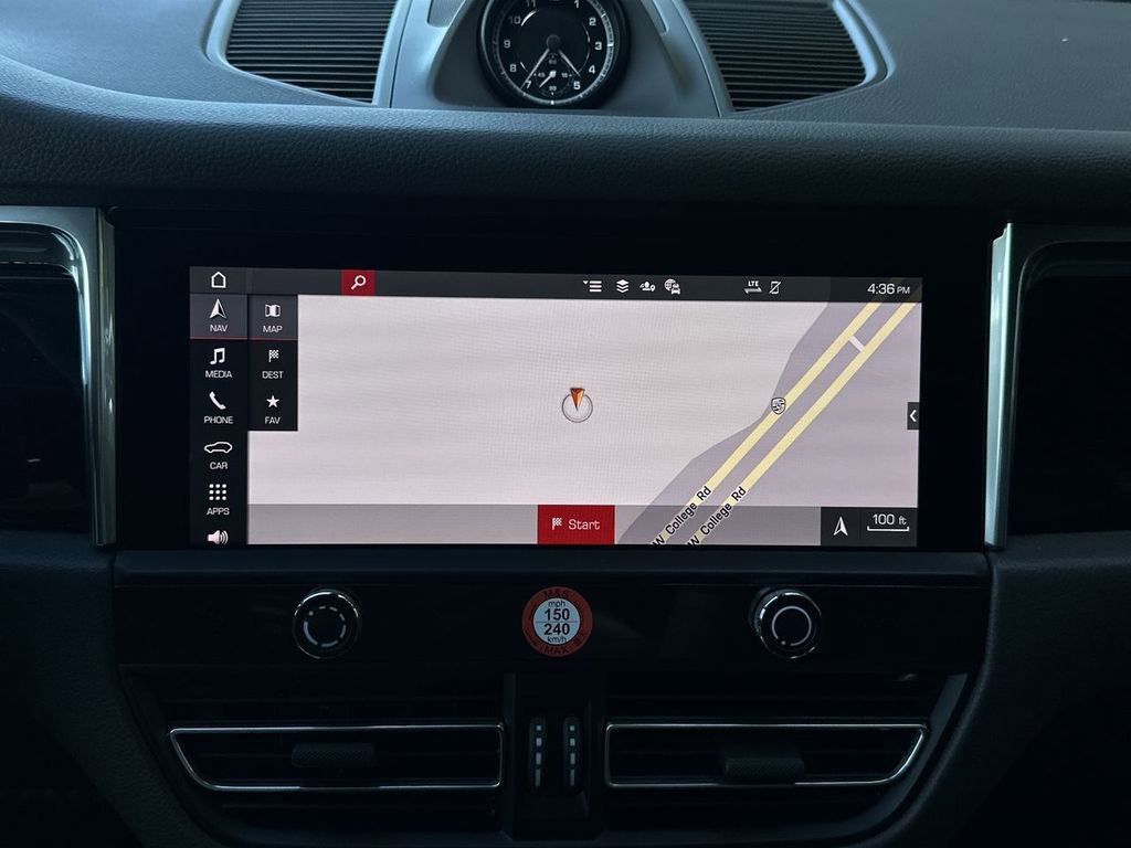 Used 2026 Porsche Macan image 14