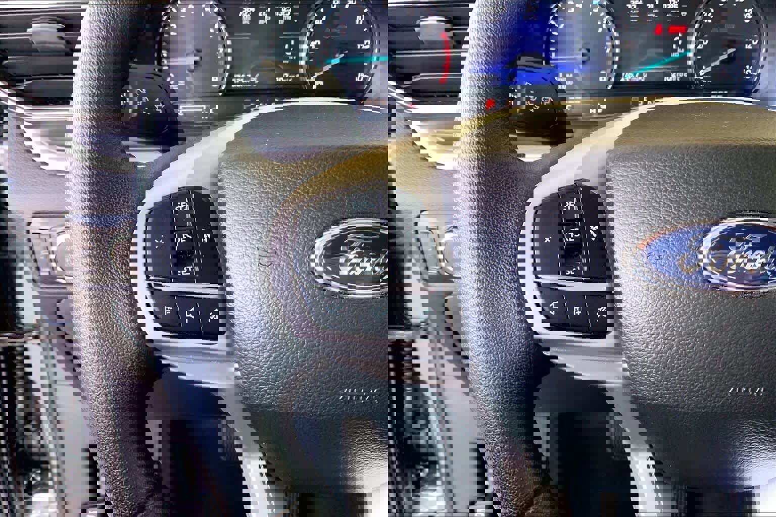 Used 2023 Ford Explorer XLT w/ Equipment Group 202A image 23