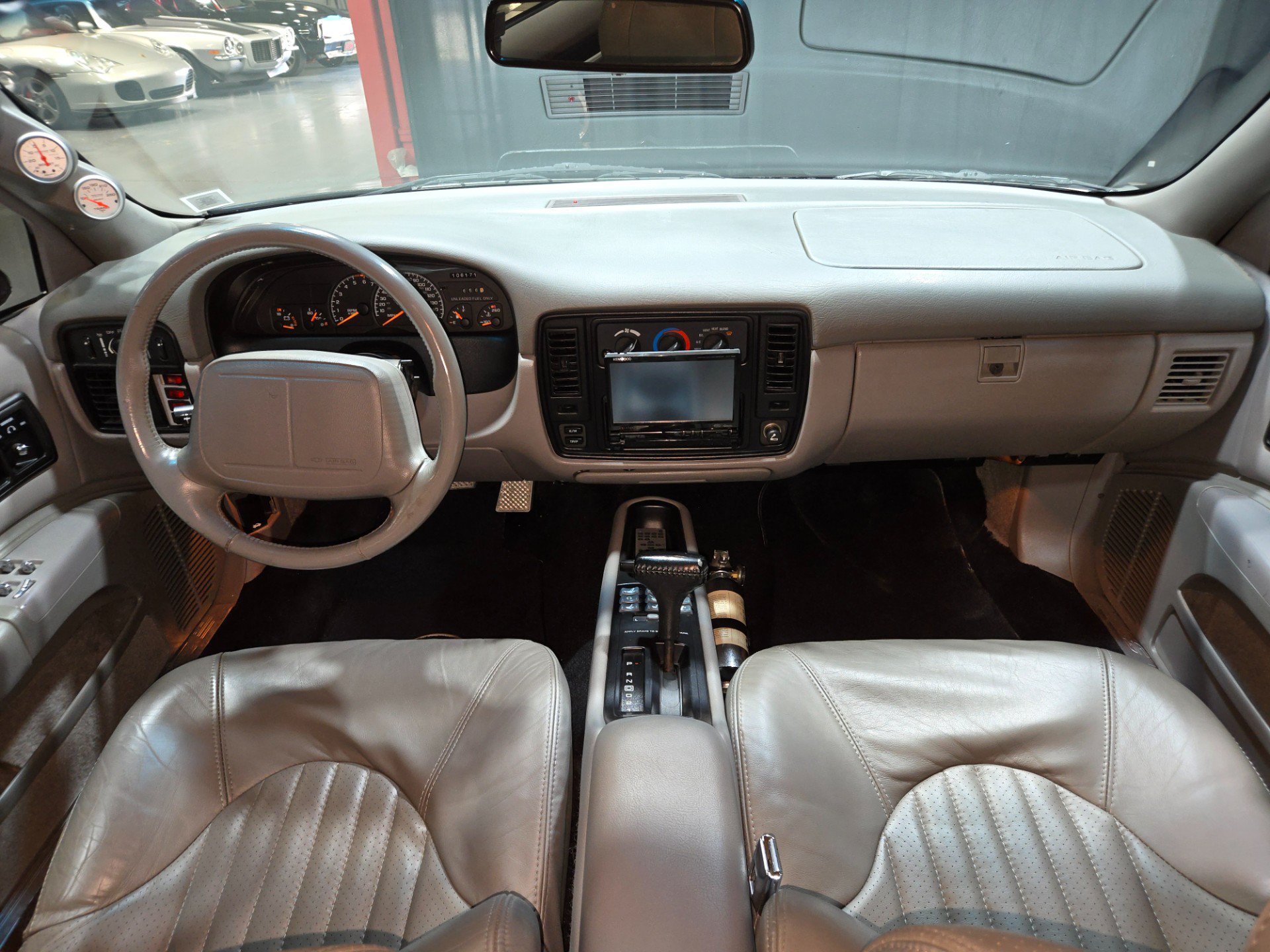 Used 1994 Chevrolet Impala SS RWD image 11
