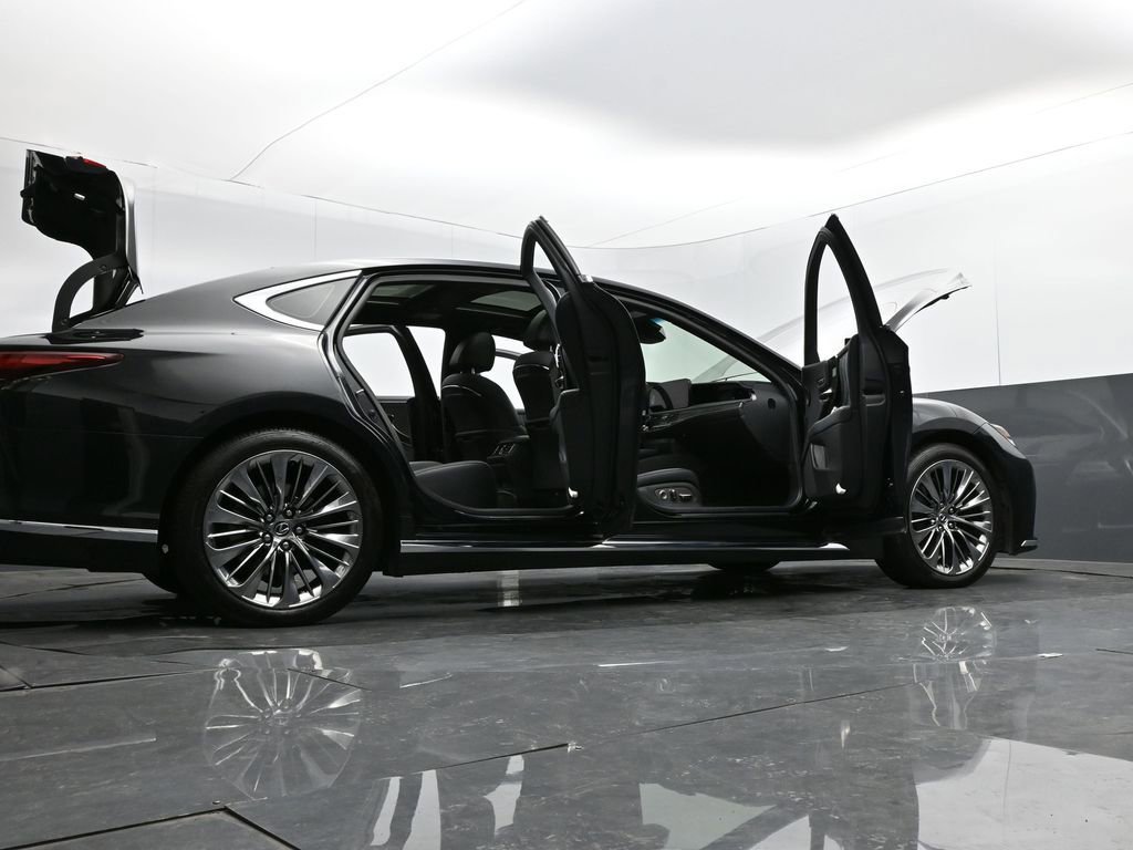 Used 2023 Lexus LS 500 AWD image 34
