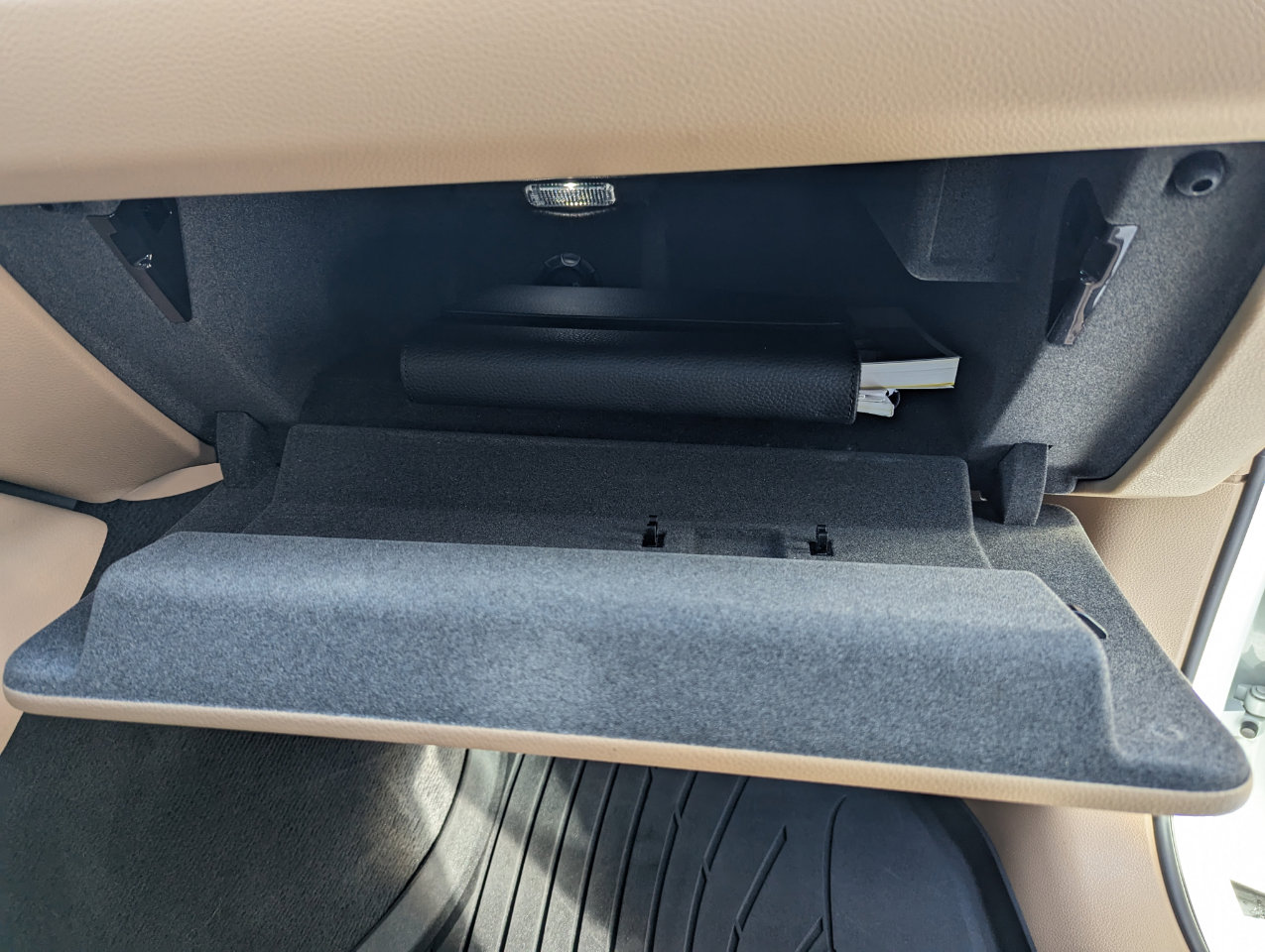 Used 2020 Porsche Macan AWD image 33