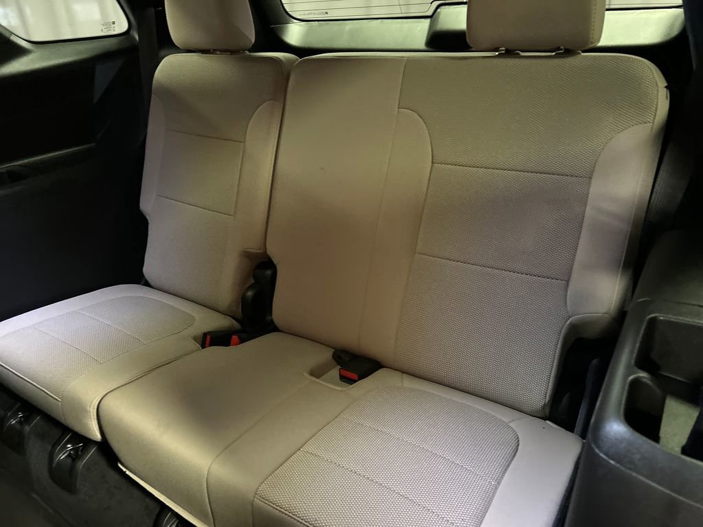 Used 2023 Chevrolet Traverse LS w/ Safety Package FWD image 24