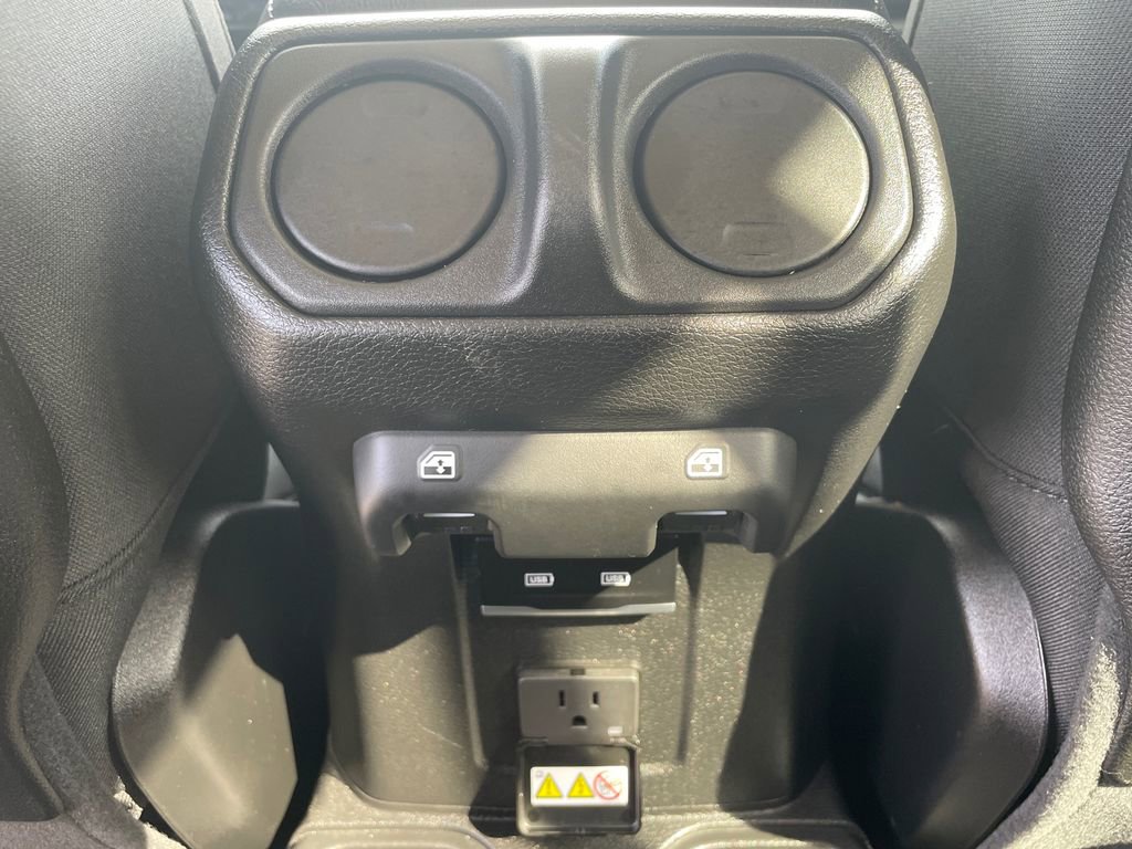 Used 2024 Jeep Gladiator Mojave w/ Convenience Group image 39