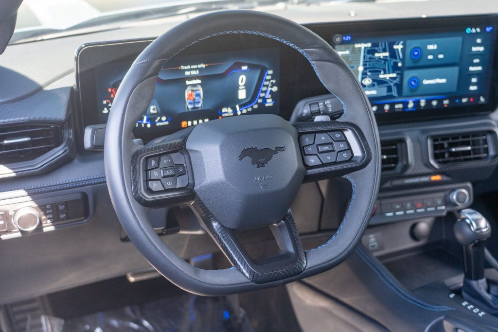 Used 2025 Ford Mustang Dark Horse RWD image 17