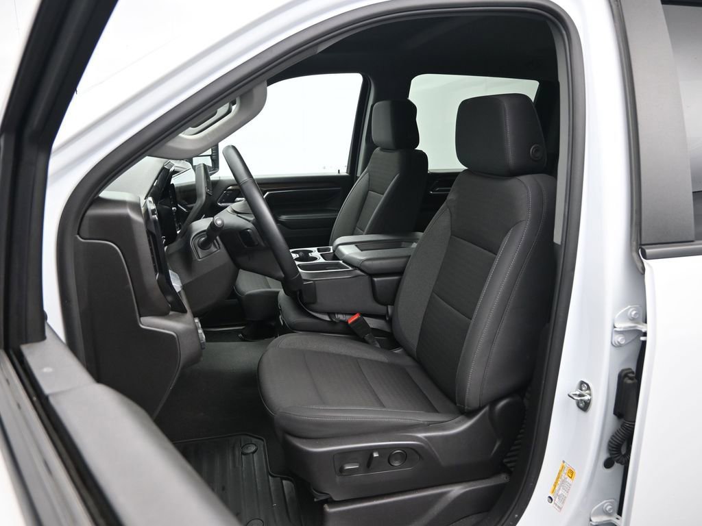 Used 2024 Chevrolet Silverado 2500 LT w/ Convenience Package image 24