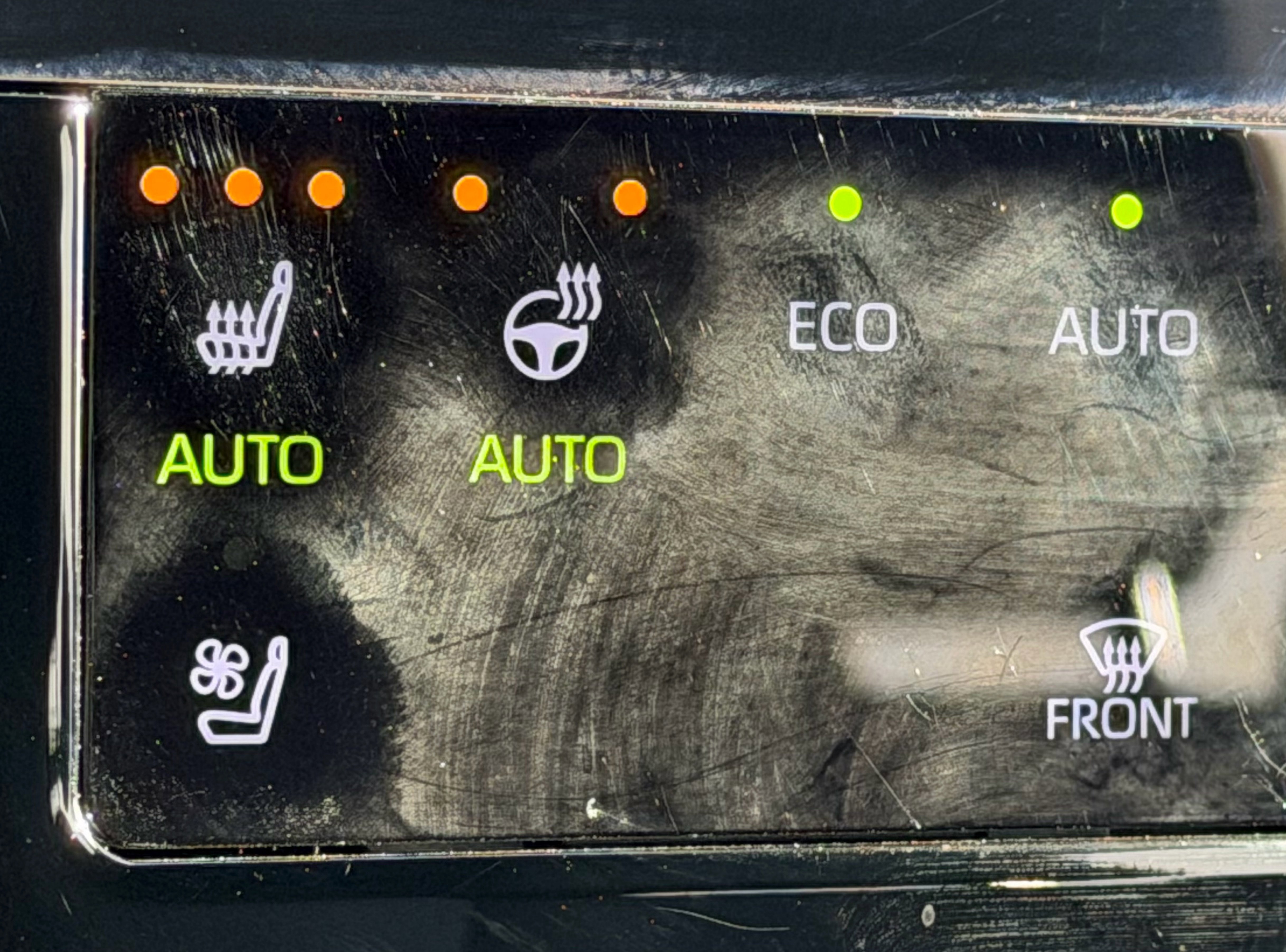 Used 2024 Subaru Solterra Touring w/ Touring Package image 2