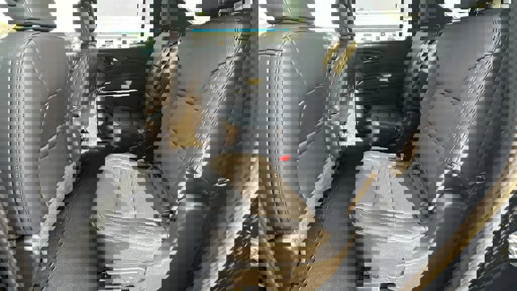 New 2026 Chevrolet Traverse LT w/ Midnight/Sport Edition image 14