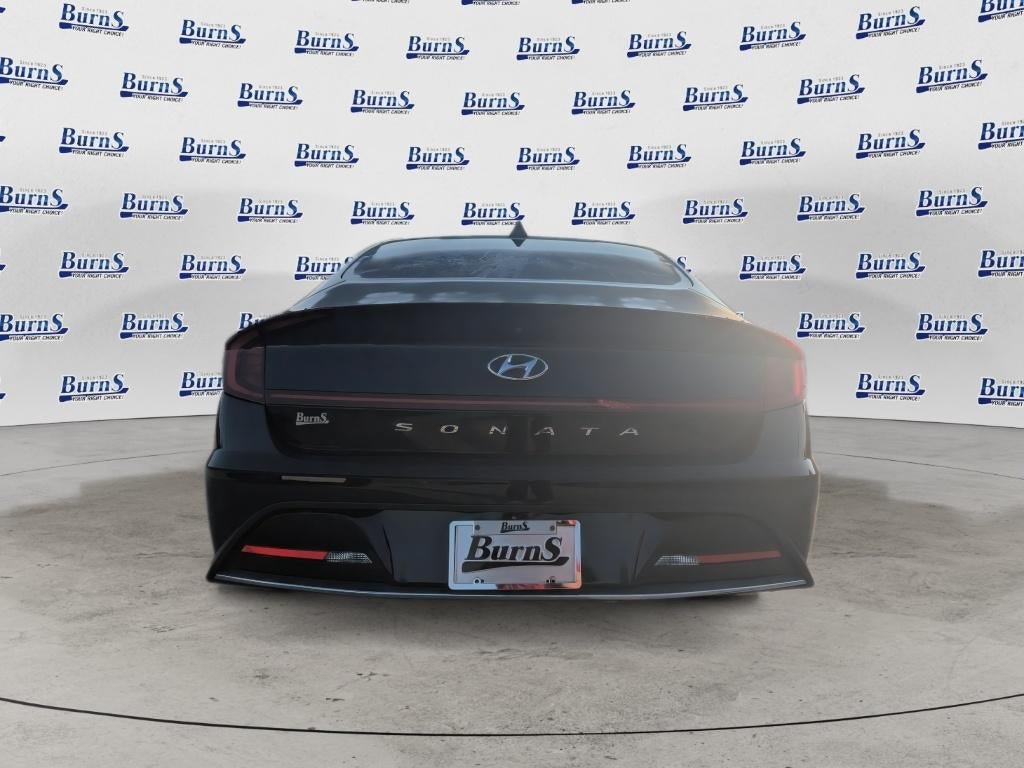 Used 2022 Hyundai Sonata SE FWD image 4