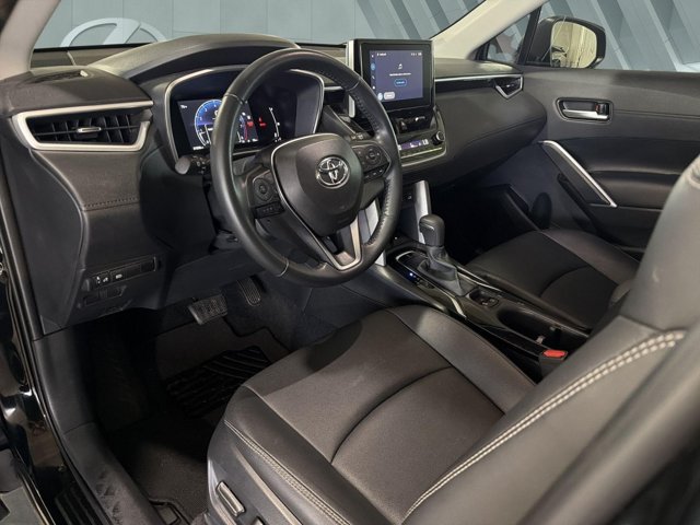 Used 2024 Toyota Corolla Cross XLE FWD image 10