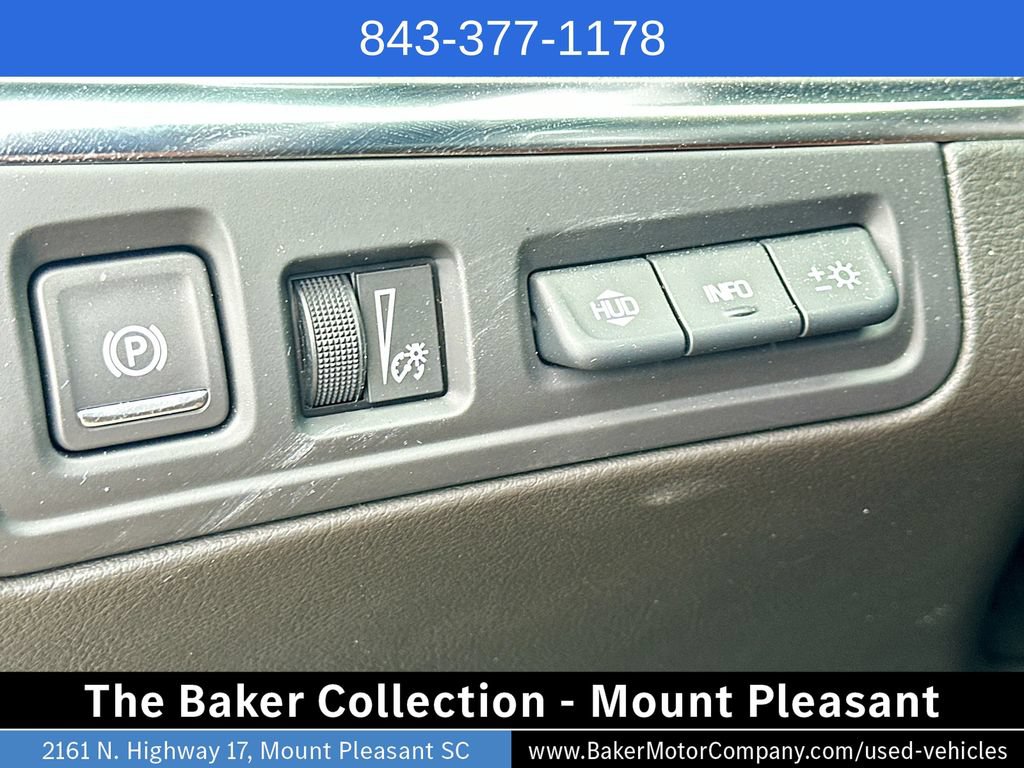 Used 2026 Cadillac XT5 Sportv w/ LPO, Onyx Lite Package AWD/4WD image 10
