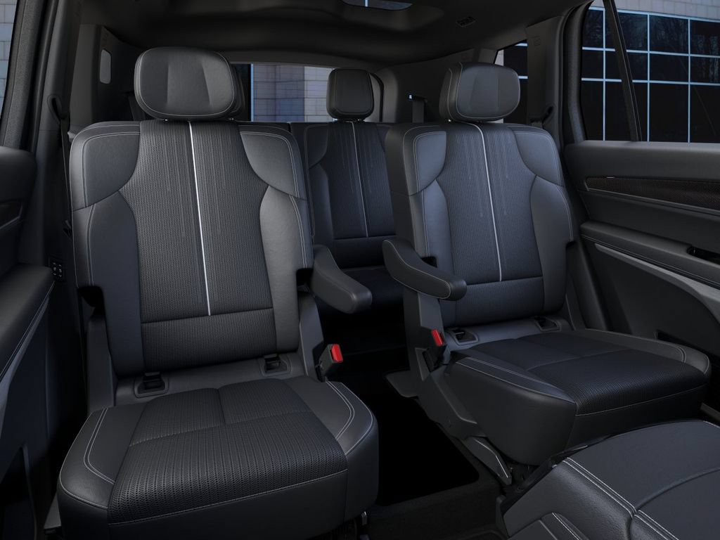 New 2027 Cadillac Vistiq Sport AWD/4WD image 17