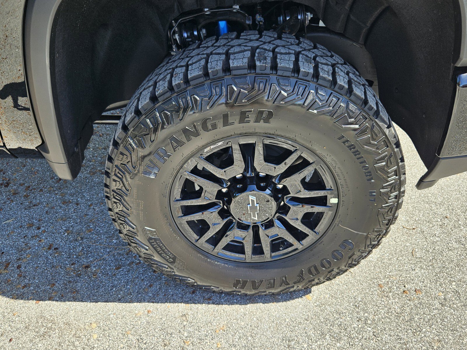 New 2025 Chevrolet Silverado 2500 ZR2 w/ Technology Package image 12