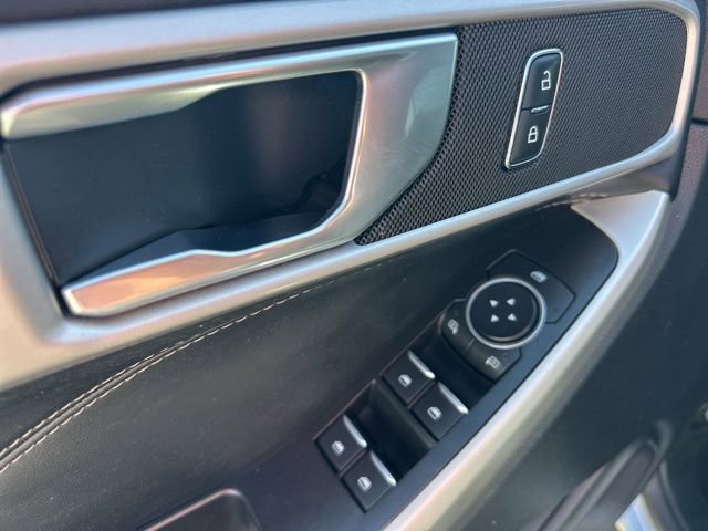 Used 2022 Ford Explorer XLT w/ Equipment Group 202A image 26