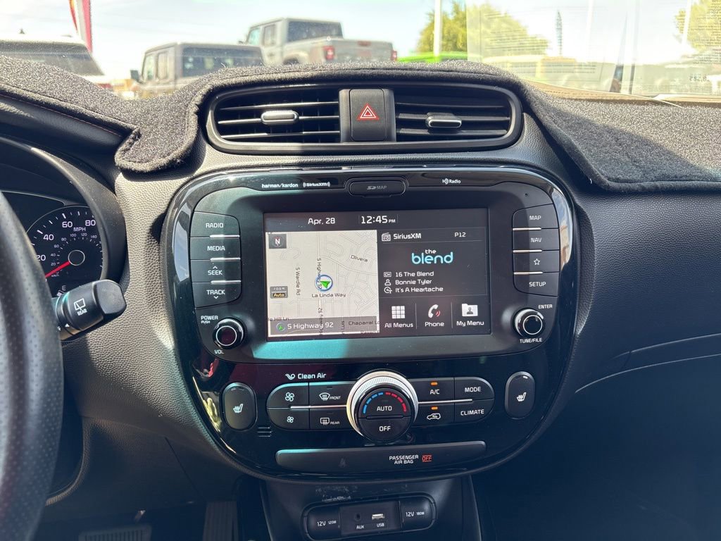Used 2018 Kia Soul ! w/ Tech Package FWD image 29