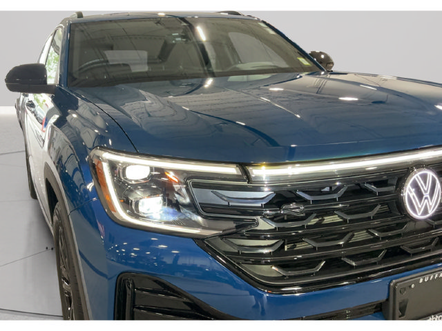 Certified 2026 Volkswagen Atlas Cross Sport SEL R-Line w/ MDO Package AWD/4WD image 40