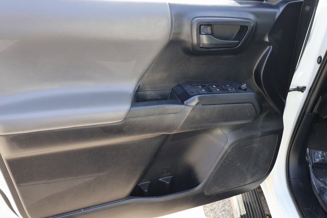 Used 2020 Toyota Tacoma SR w/ SR Convenience Package image 11