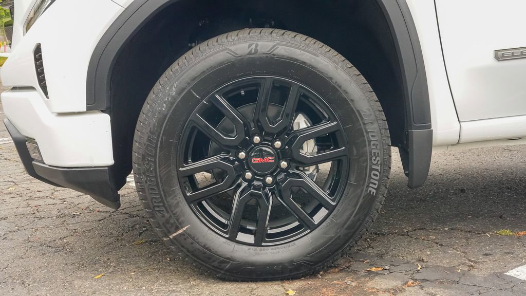 New 2026 GMC Sierra 1500 Elevation image 9