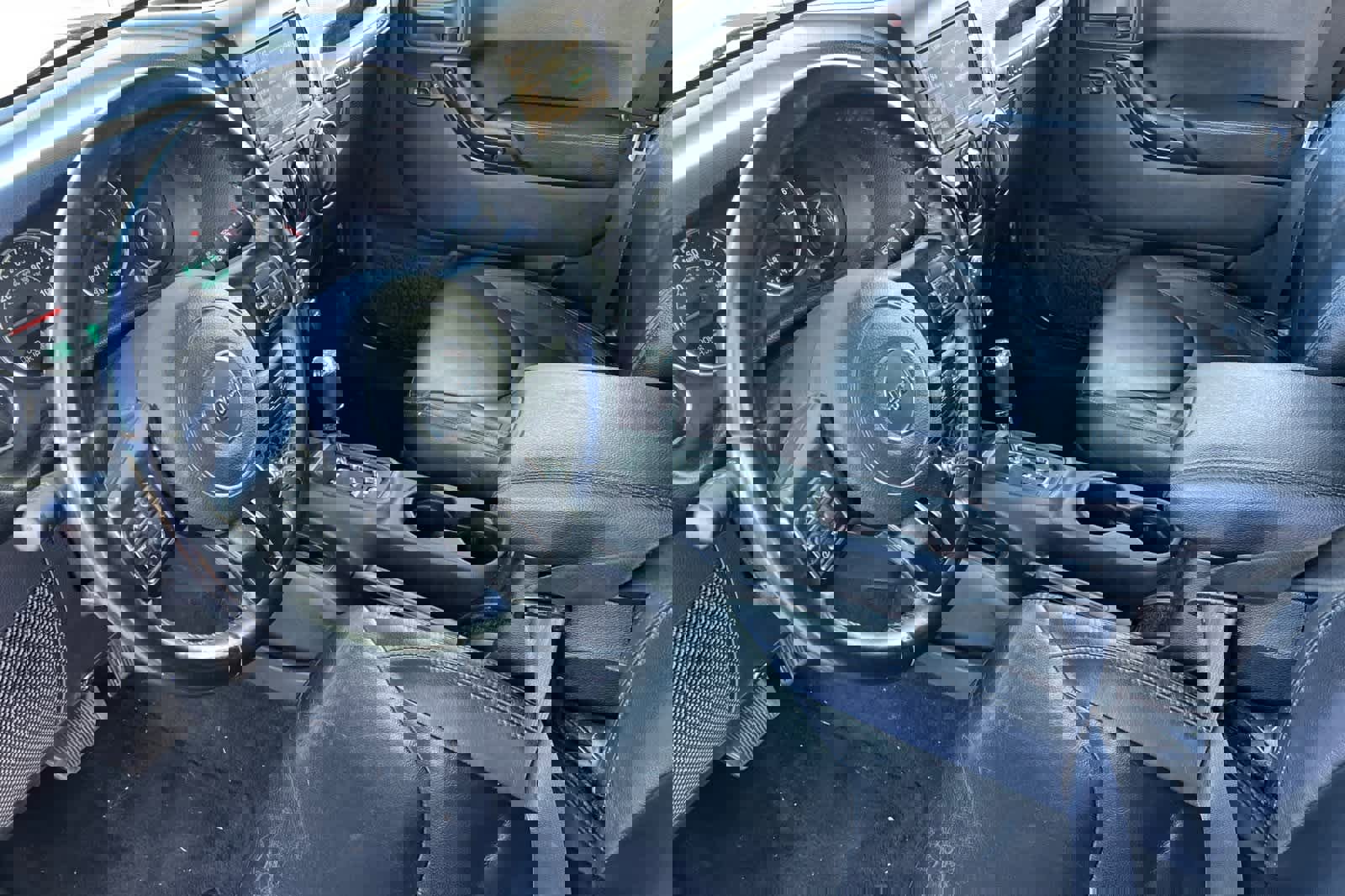 Used 2017 Jeep Wrangler Unlimited Sahara image 12