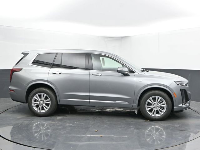New 2025 Cadillac XT6 Luxury image 11