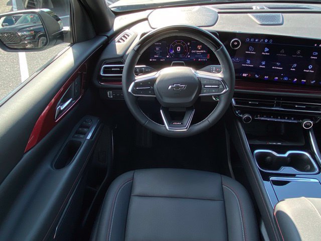 Used 2024 Chevrolet Traverse Z71 w/ Enhanced Driving Package AWD/4WD image 24