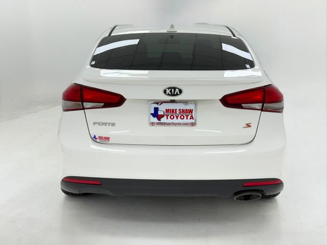 Used 2017 Kia Forte S w/ S Technology Package image 39