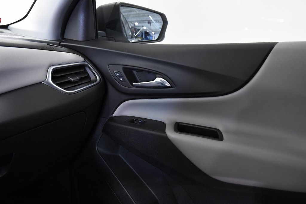 Used 2024 Chevrolet Equinox LS w/ LS Convenience Package image 19