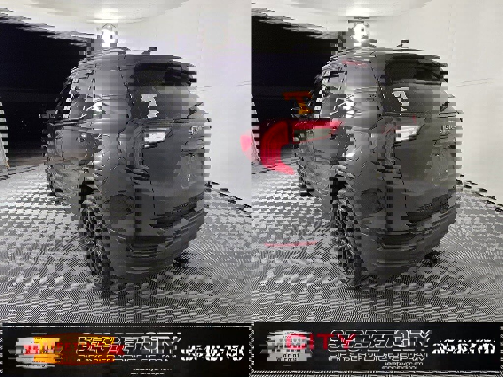 Used 2022 GMC Terrain SLE w/ Driver Convenience Package image 7