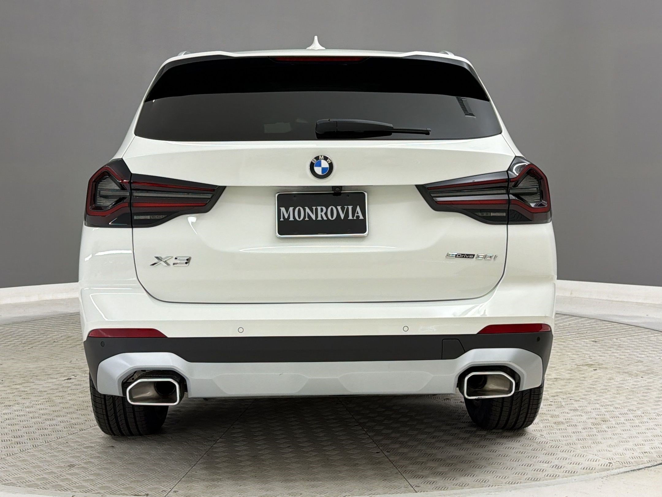 Certified 2024 BMW X3 sDrive30i w/ Convenience Package RWD image 10