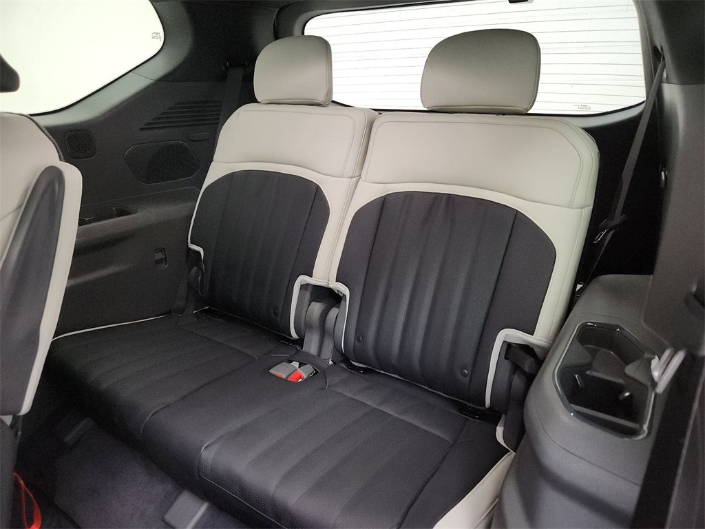 Certified 2026 Kia EV9 GT-Line image 31