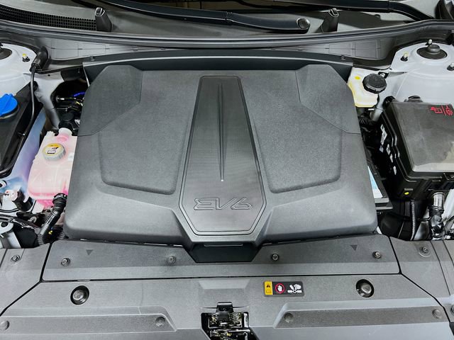 New 2025 Kia EV6 Wind image 31