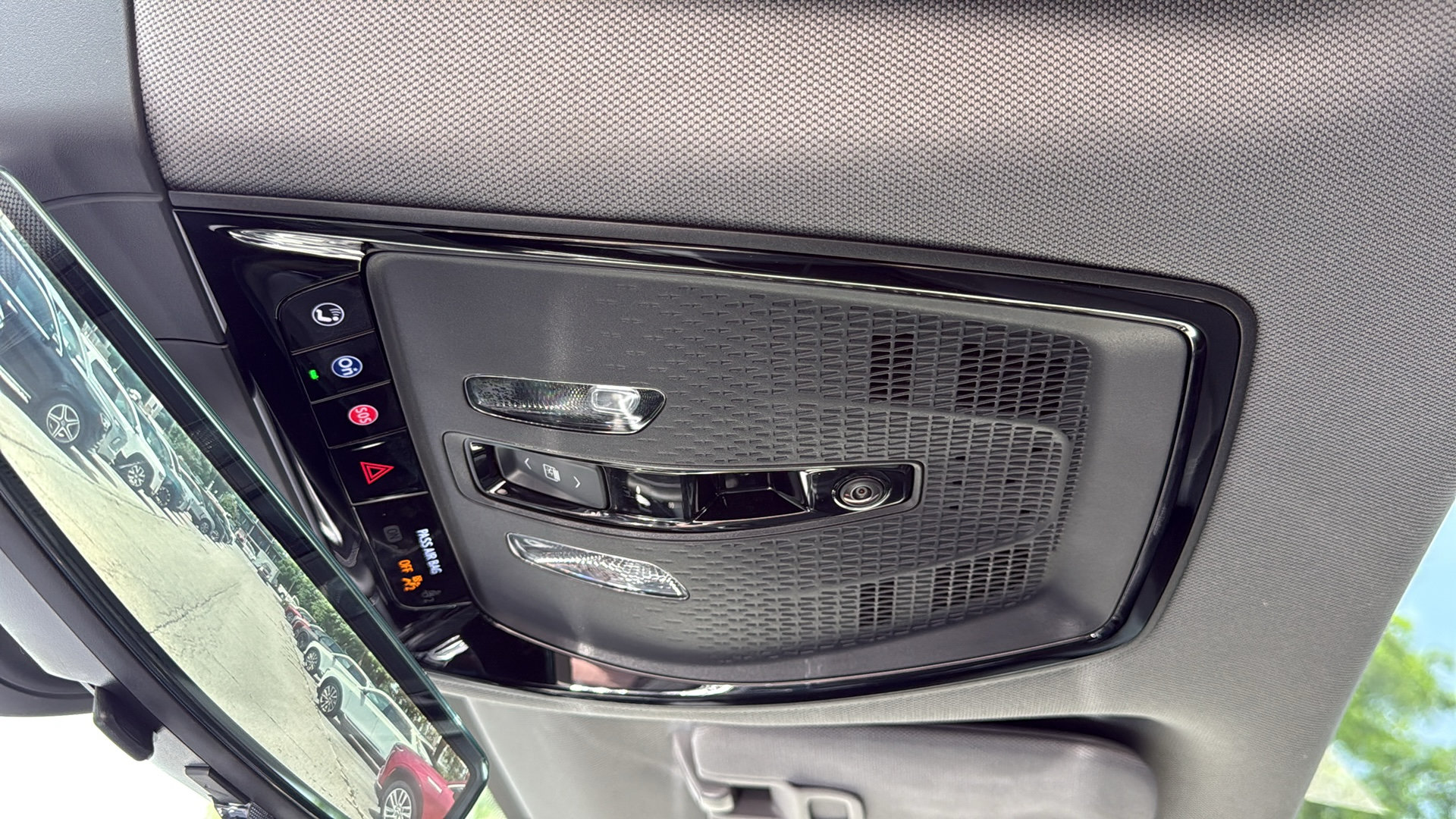 Used 2025 Cadillac Optiq Luxury 2 w/ LPO, Floor Liner Package AWD/4WD image 25