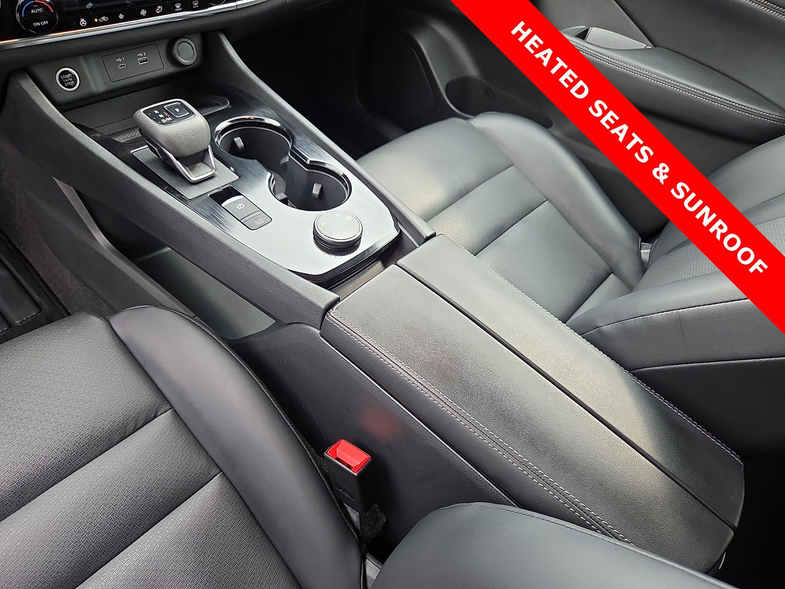 Used 2023 Nissan Rogue SV w/ SV Premium B Package image 25