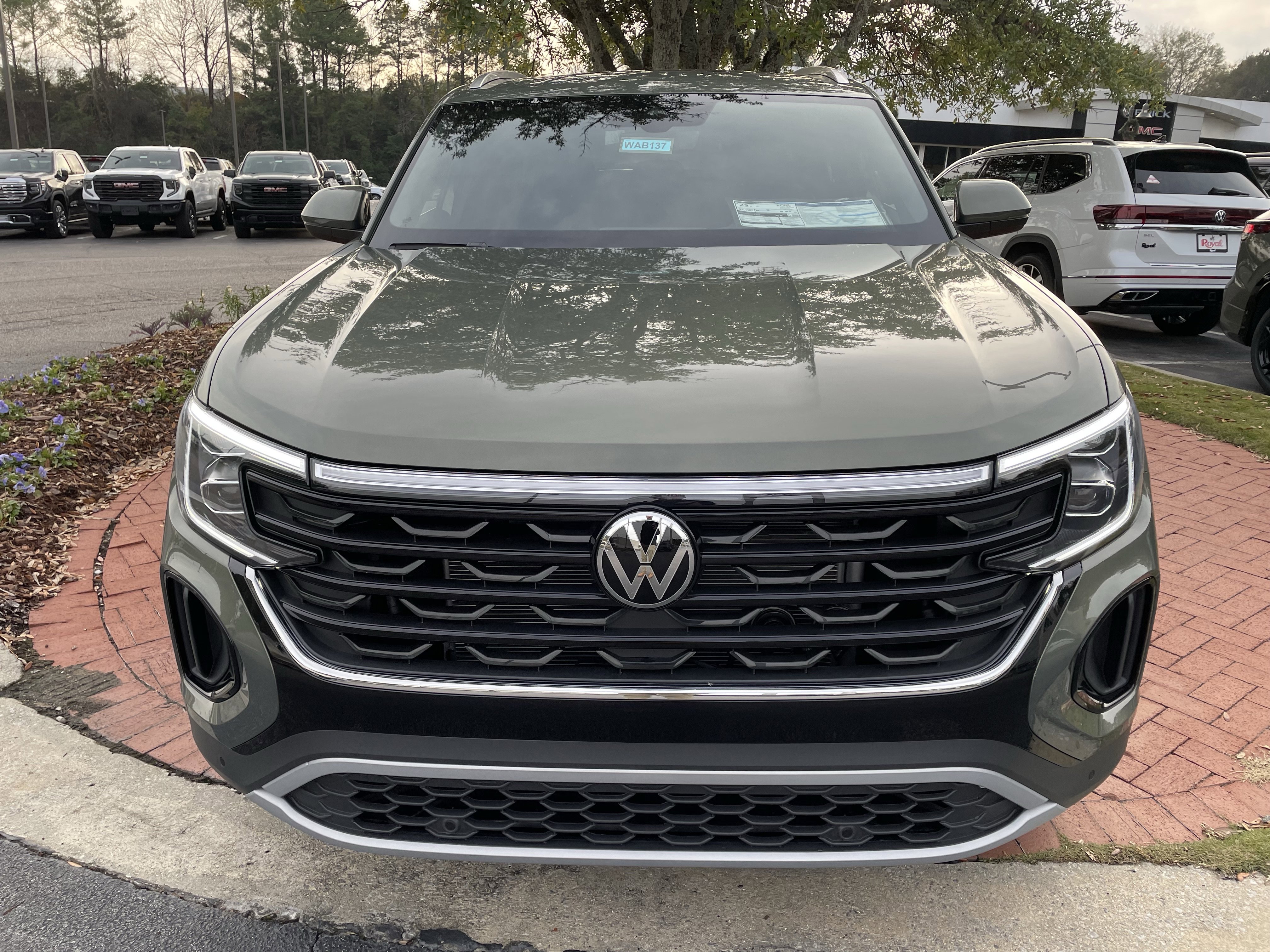 New 2026 Volkswagen Atlas Cross Sport SE image 2