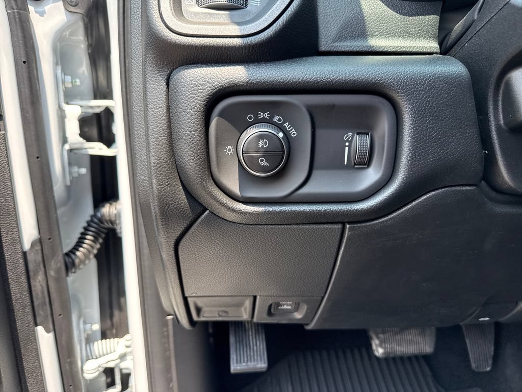 New 2026 RAM 2500 Tradesman AWD/4WD image 12