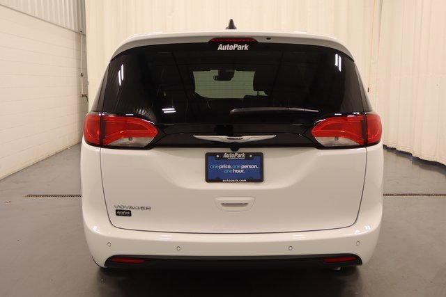 New 2026 Chrysler Voyager LX image 7