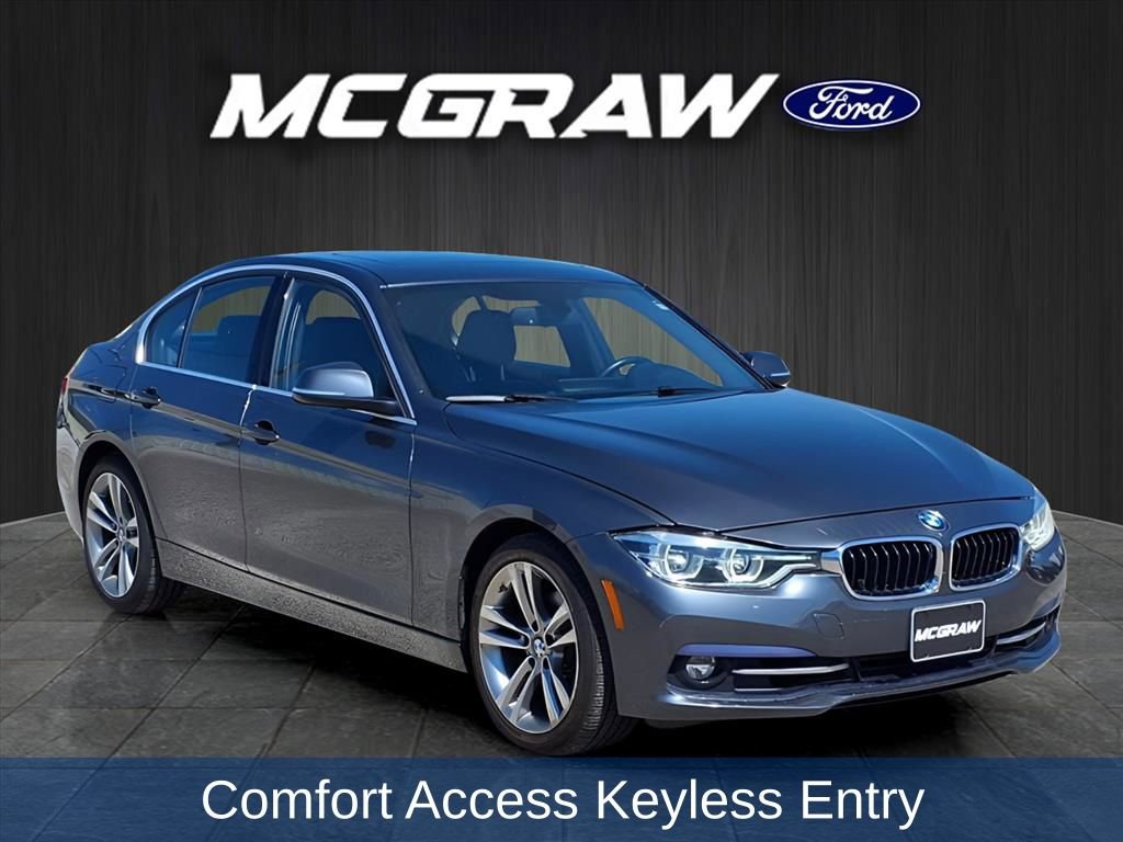 Used 2018 BMW 330i xDrive Sedan w/ Convenience Package image 4