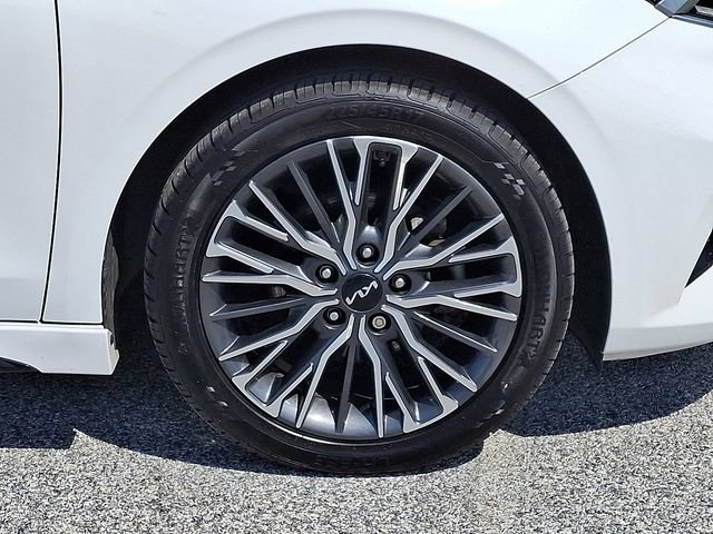 Used 2023 Kia Forte GT-Line w/ GT-Line Premium Package FWD image 11