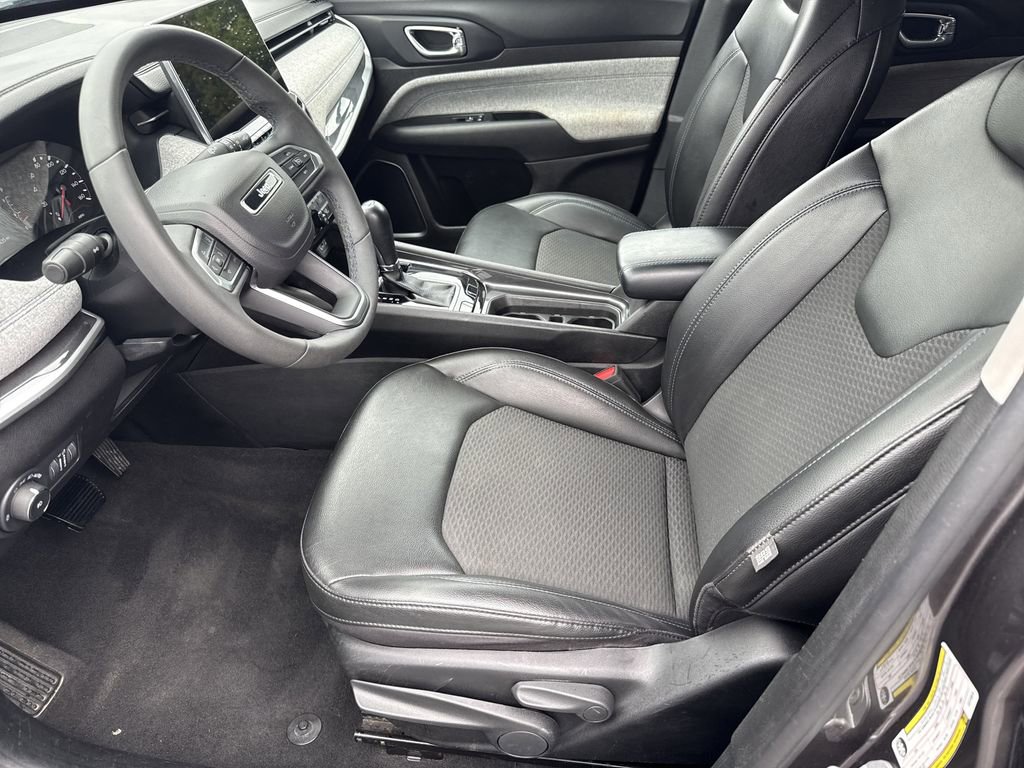 Used 2022 Jeep Compass Latitude w/ Sun and Sound Group FWD image 9