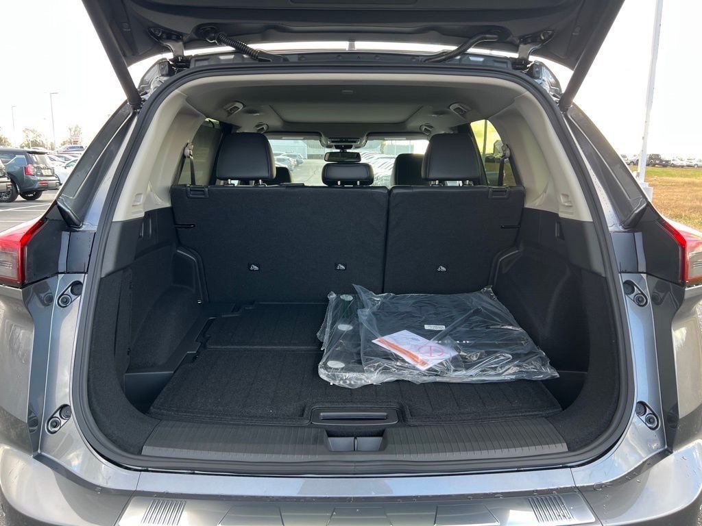 New 2026 Nissan Rogue Platinum w/ Platinum Premium Package AWD/4WD image 35