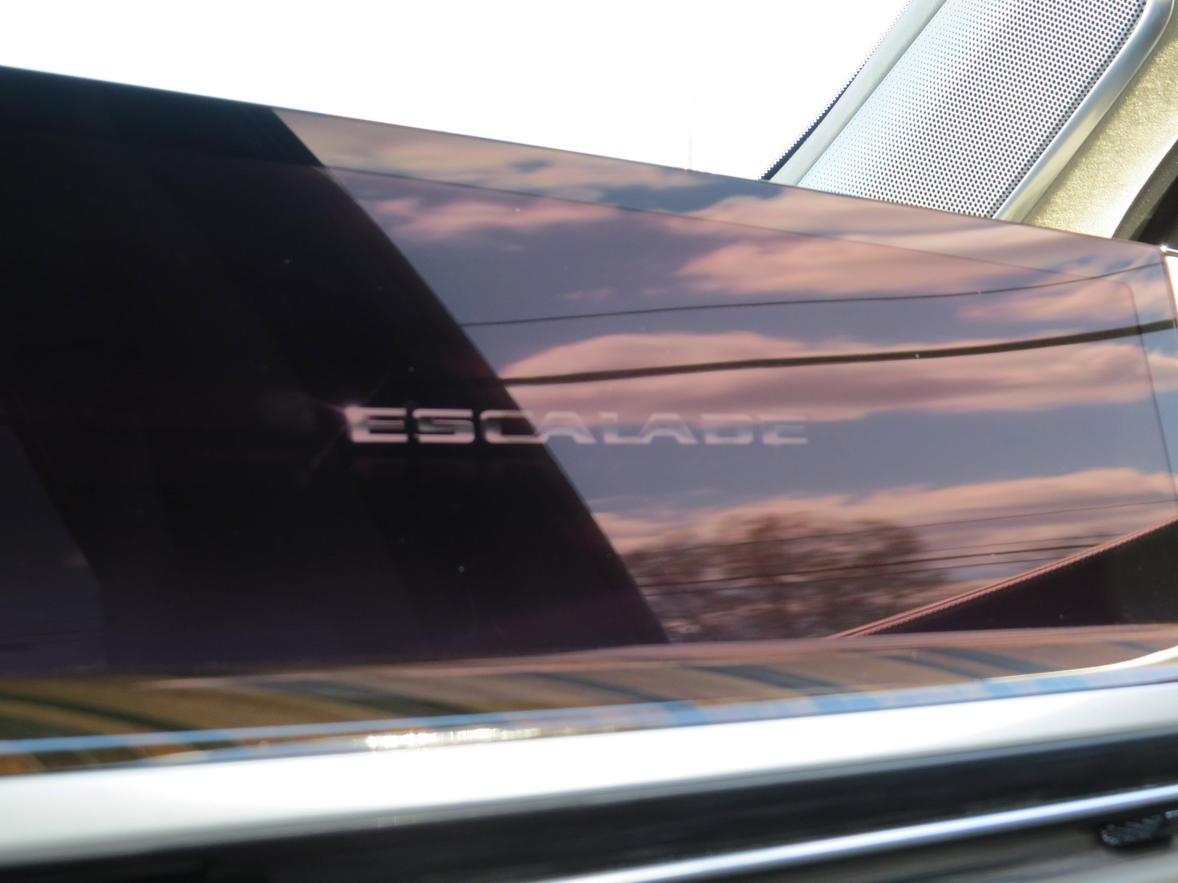 Certified 2025 Cadillac Escalade Premium Luxury Platinum image 31