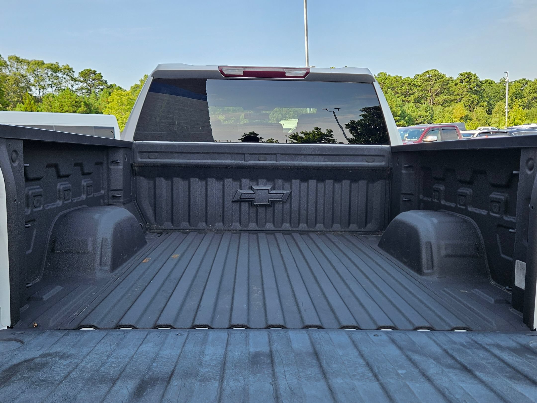 Used 2020 Chevrolet Silverado 1500 LT AWD/4WD image 29
