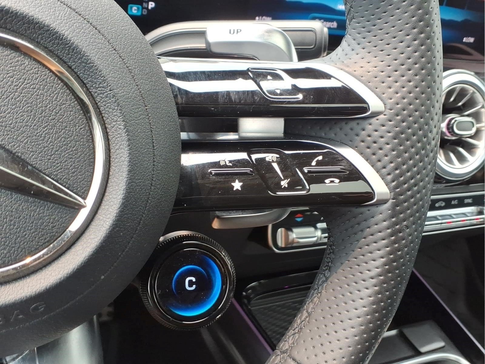 Certified 2024 Mercedes-Benz GLA 35 AMG 4MATIC image 18