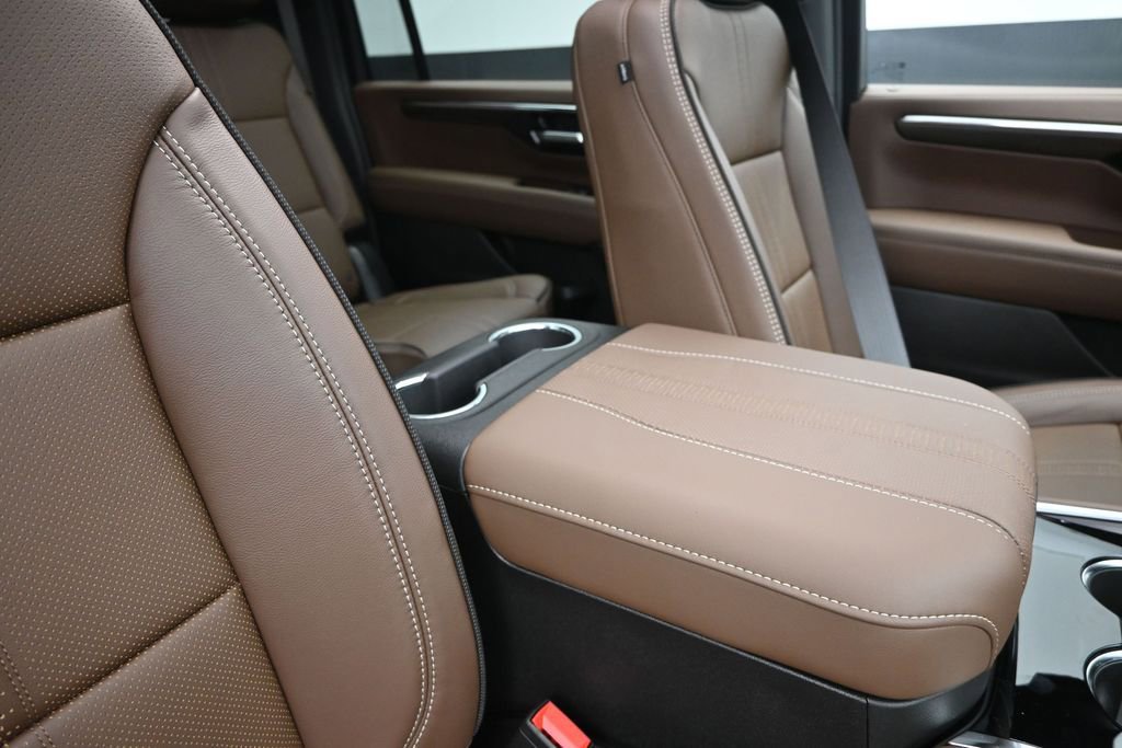 New 2026 Chevrolet Suburban High Country RWD image 47