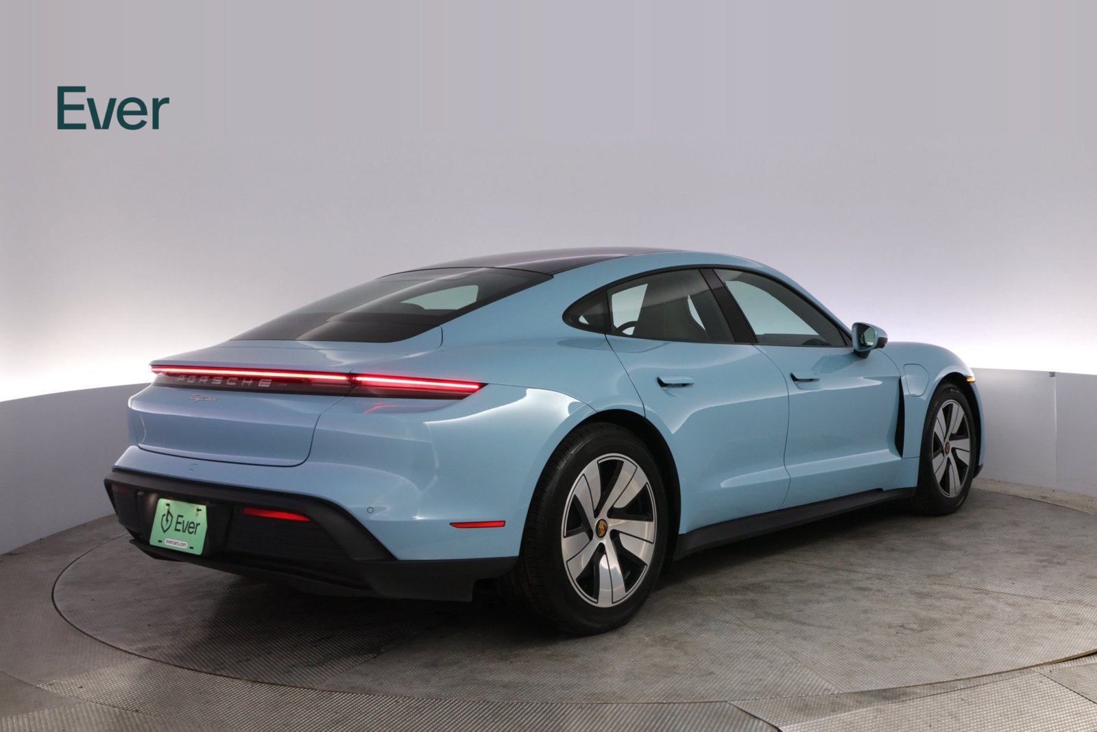 Used 2023 Porsche Taycan RWD image 3