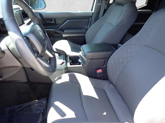 Certified 2024 Toyota Tacoma SR5 AWD/4WD image 11