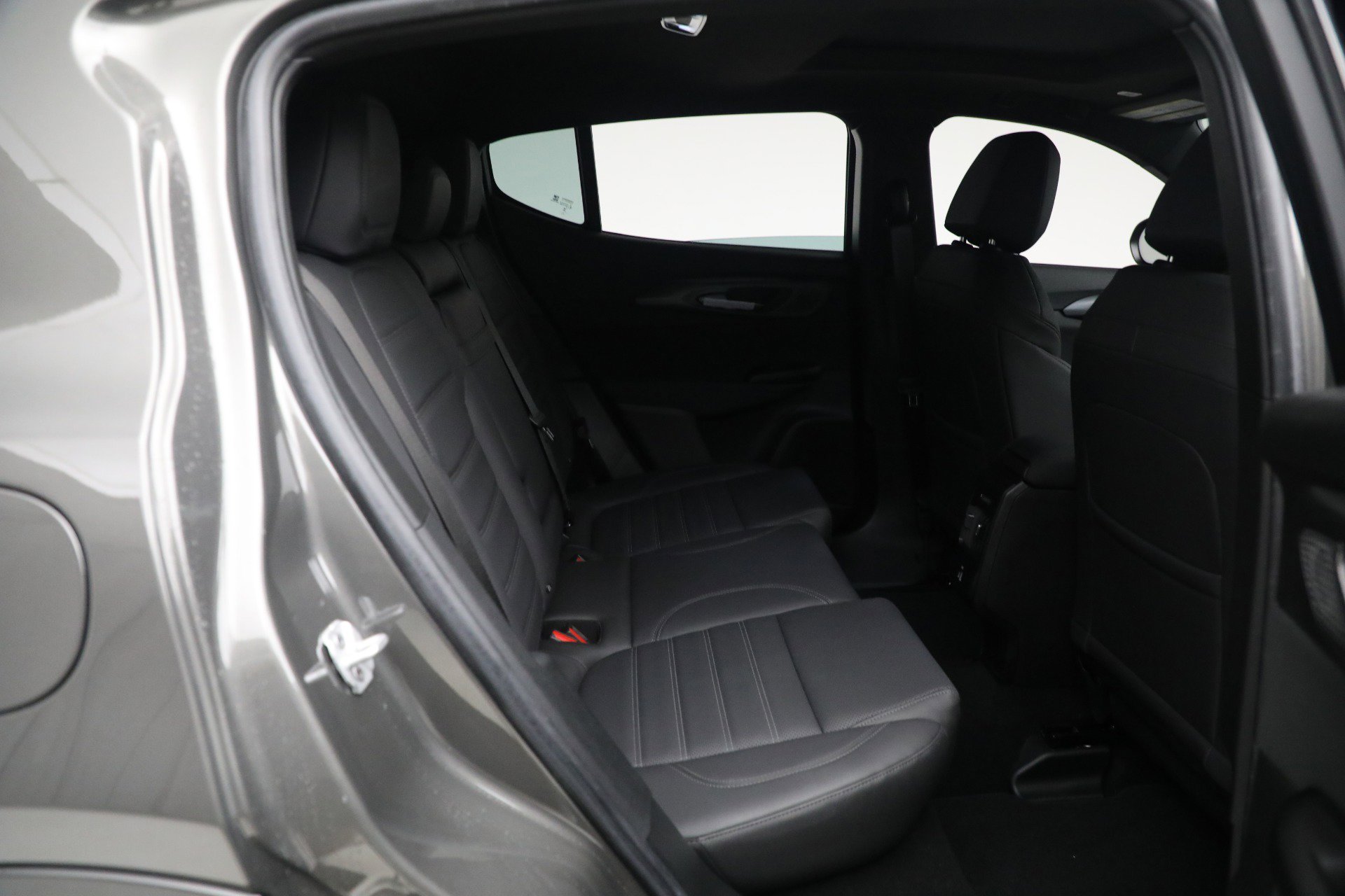Used 2024 Alfa Romeo Tonale Veloce image 24