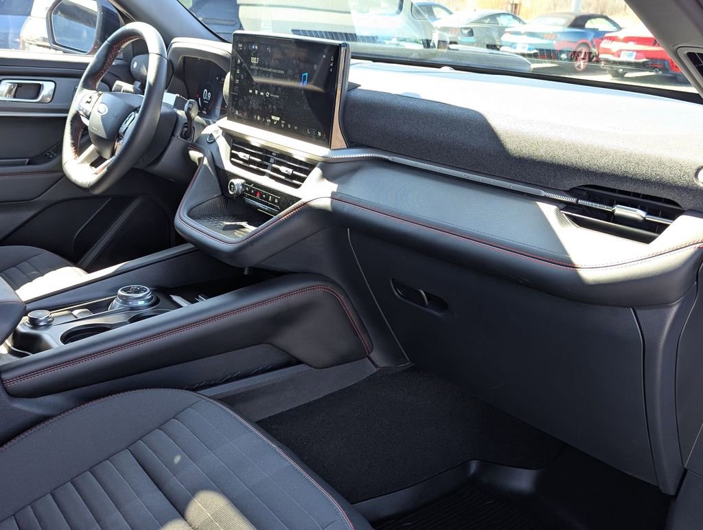Used 2025 Ford Explorer ST-Line w/ Premium Package image 28