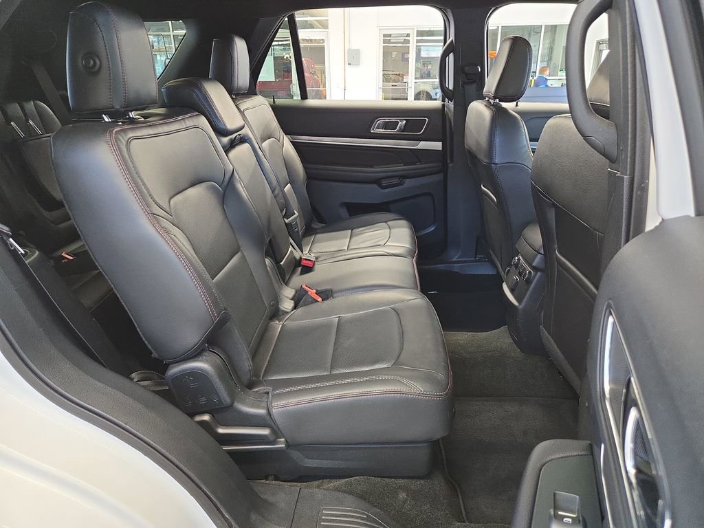Used 2018 Ford Explorer Sport AWD/4WD image 17