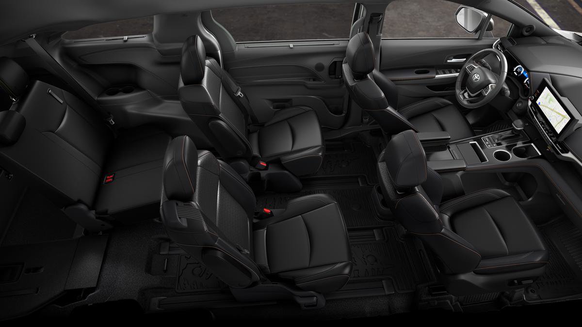 New 2026 Toyota Sienna XLE Woodland Edition image 4